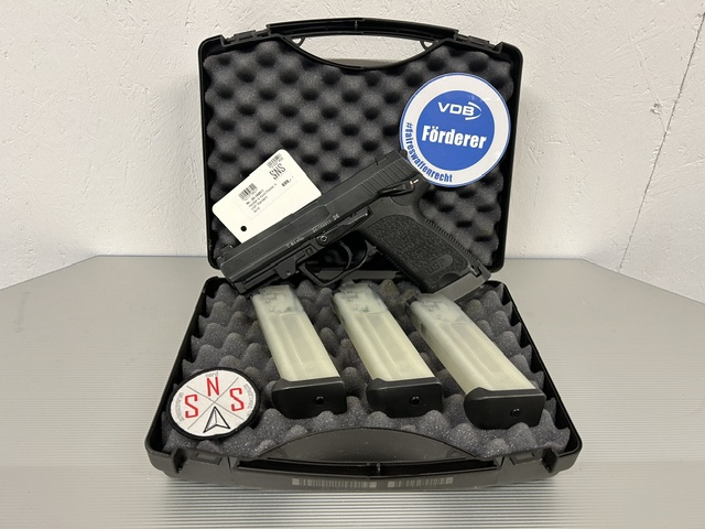 Heckler & Koch HK USP Standard 9x19, schwarz
